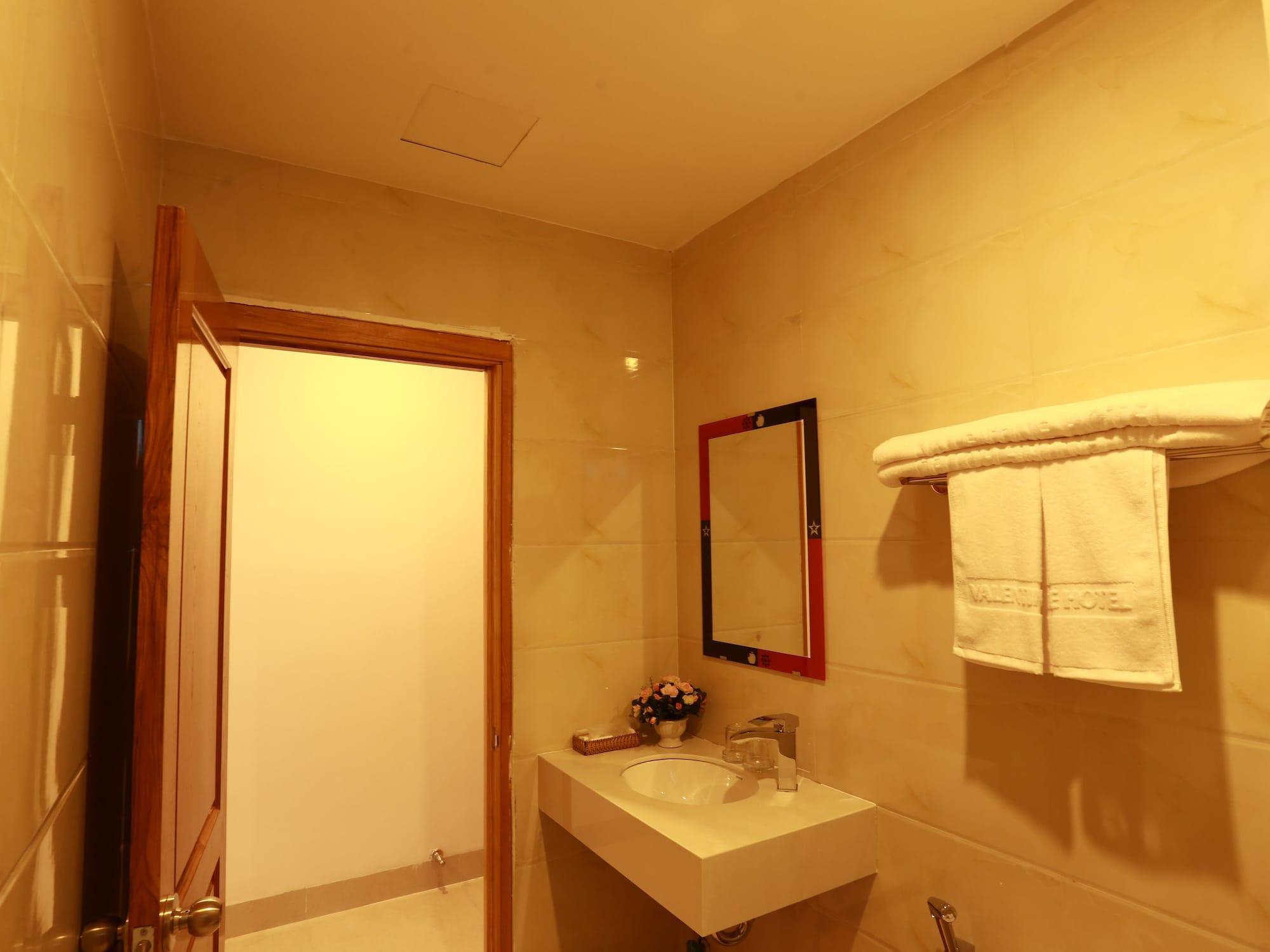 Valentine Hotel Da Nang Buitenkant foto