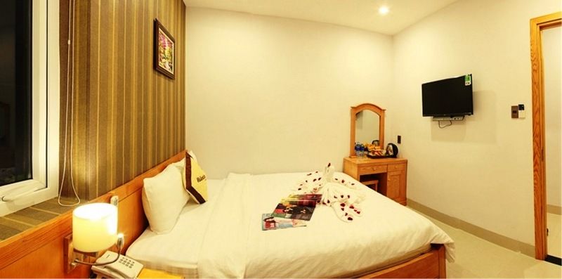 Valentine Hotel Da Nang Buitenkant foto