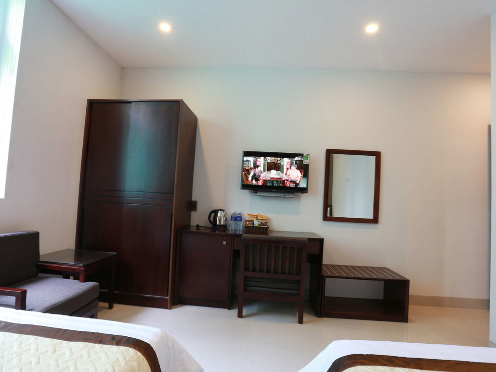 Valentine Hotel Da Nang Buitenkant foto