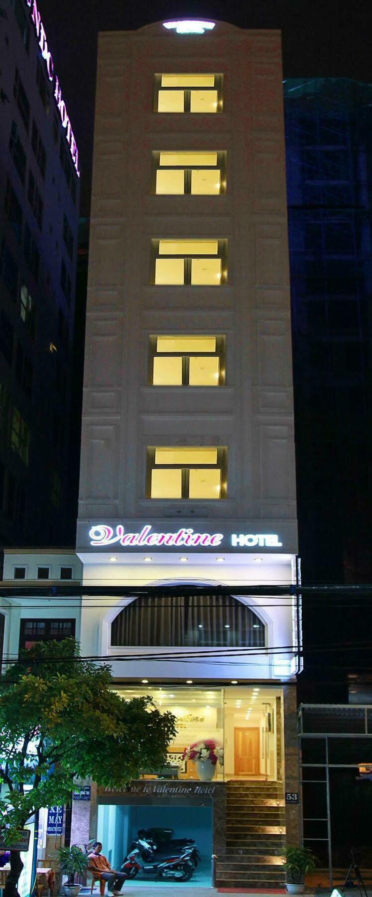 Valentine Hotel Da Nang Buitenkant foto